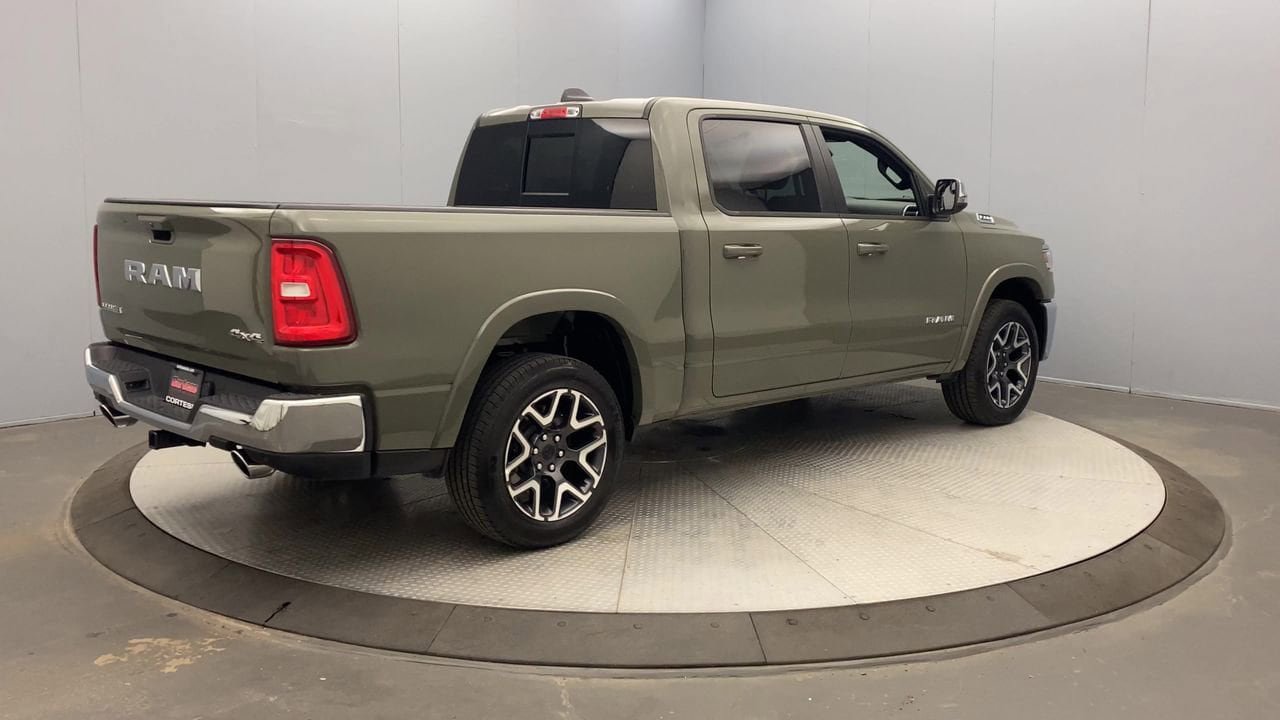 Used 2026 RAM 1500 Laramie AWD/4WD image 5