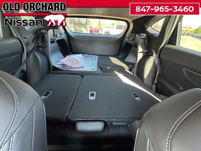 Used 2025 Nissan Murano SV AWD/4WD image 12