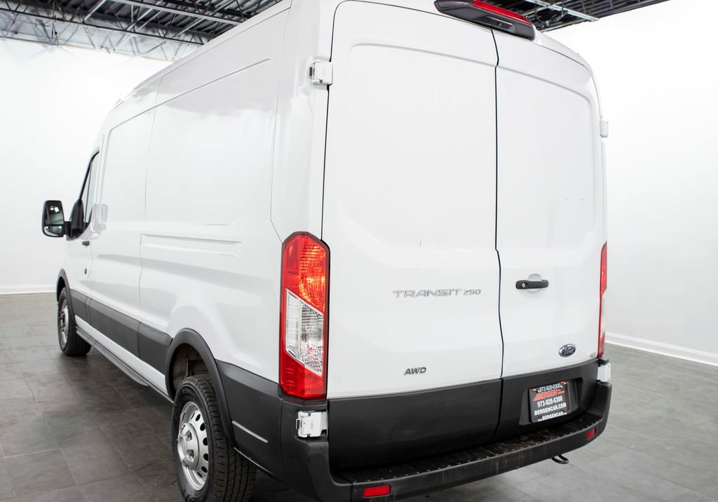 Used 2022 Ford Transit 250 Medium Roof AWD image 8