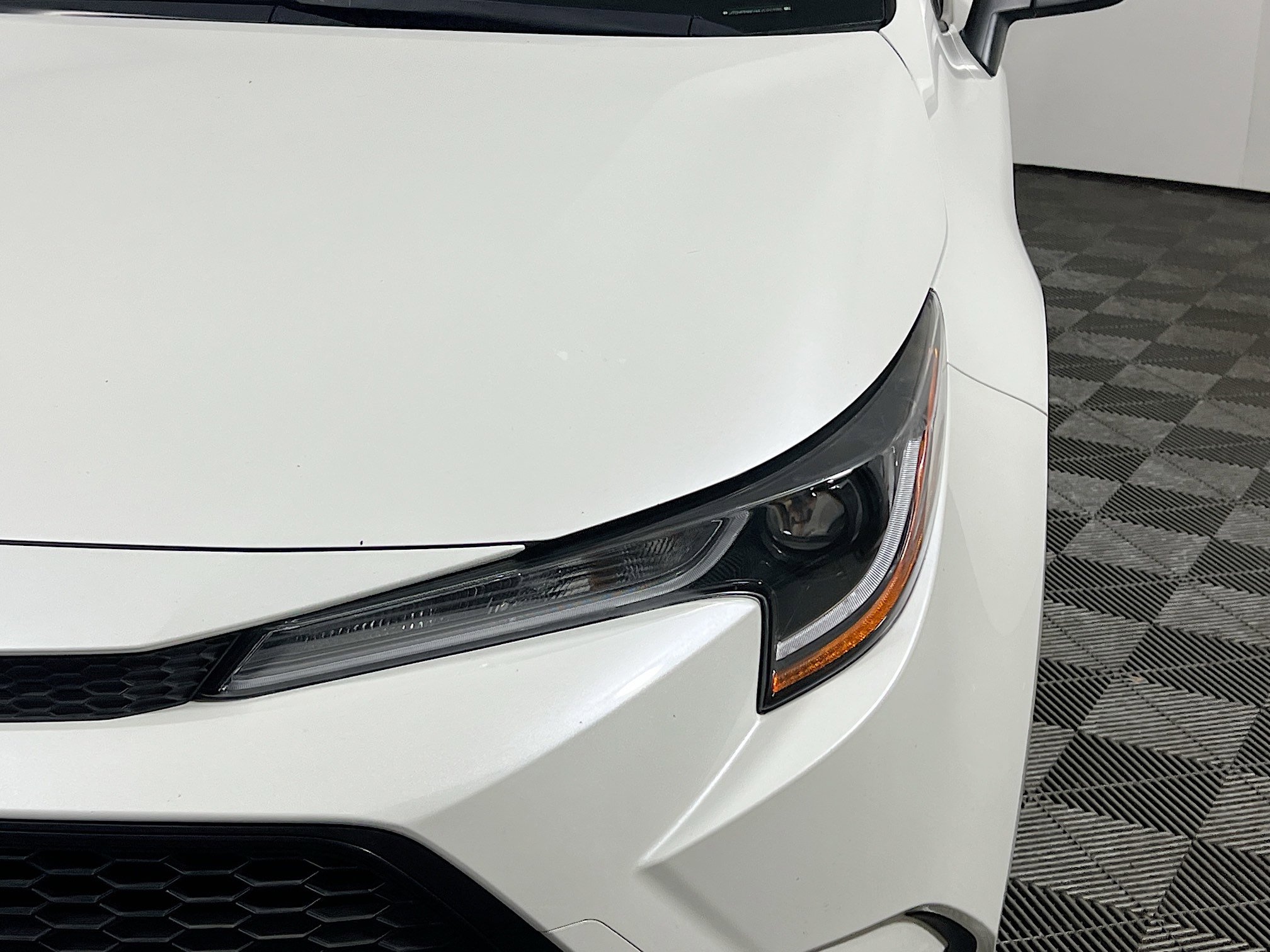 Used 2021 Toyota Corolla LE w/ LE Convenience Package FWD image 11