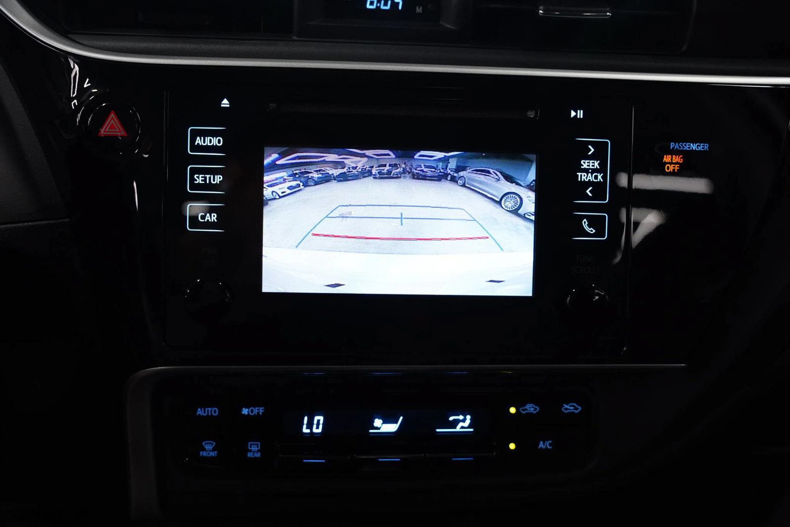 Used 2019 Toyota Corolla LE FWD image 35