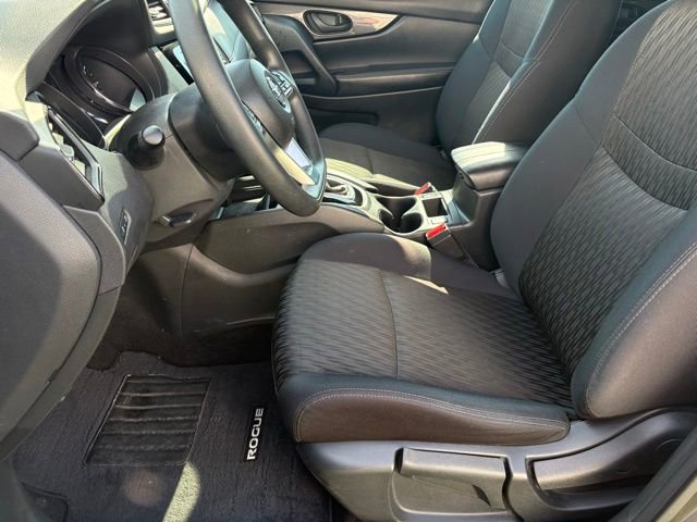 Used 2019 Nissan Rogue S FWD image 10