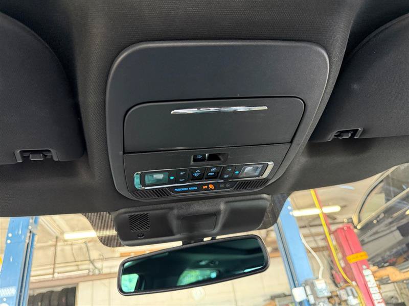 Used 2023 Ford F150 Lightning Platinum AWD/4WD image 40