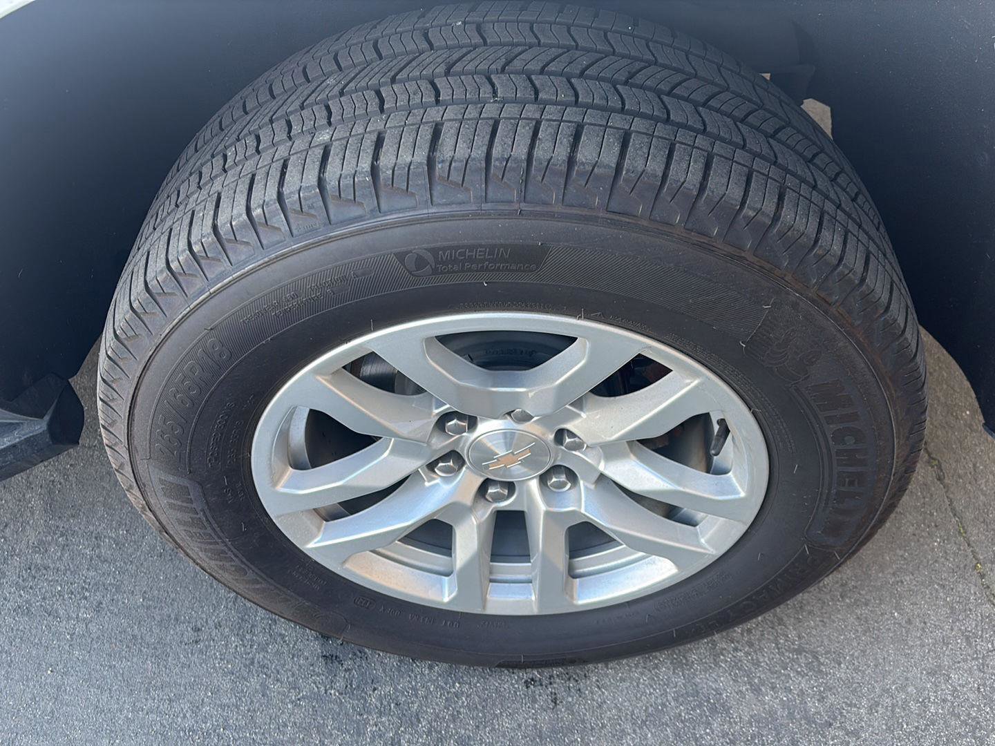 Used 2022 Chevrolet Suburban LS w/ Driver Alert Package image 10