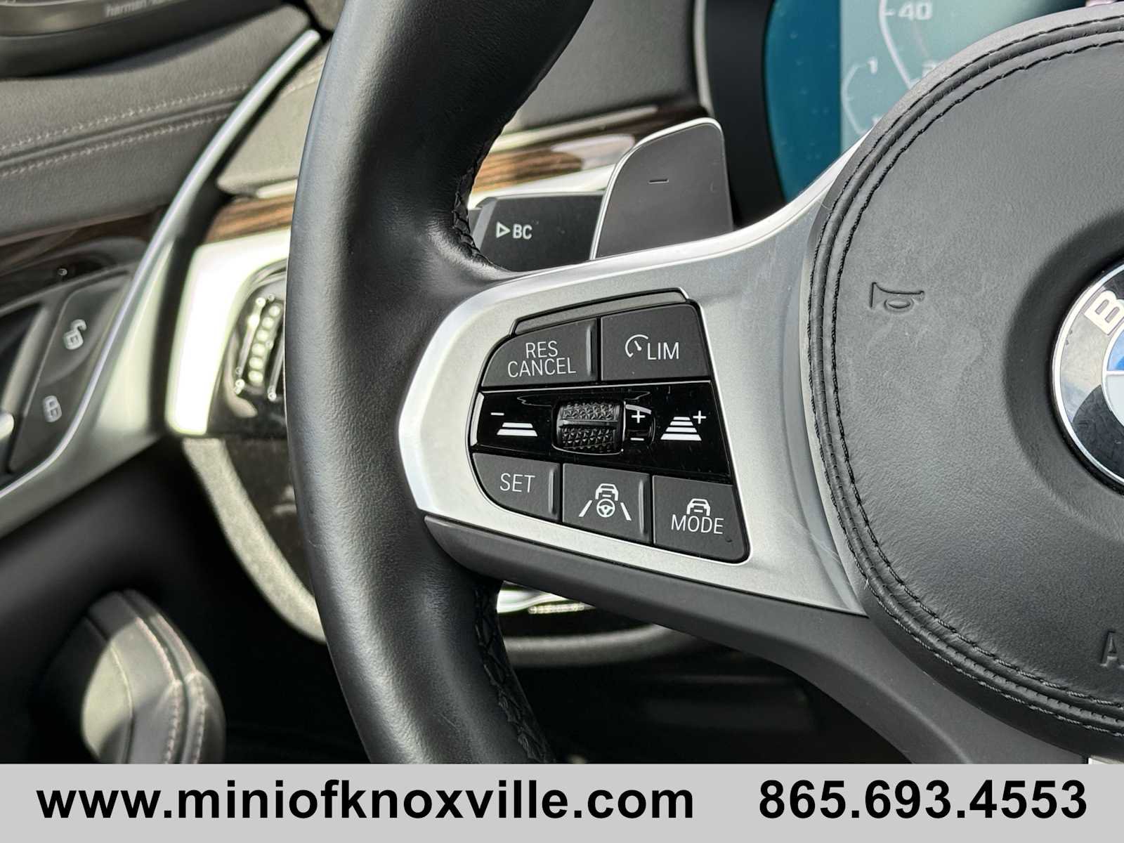 Used 2023 BMW M550i xDrive M550i xDrive w/ Executive Package image 18