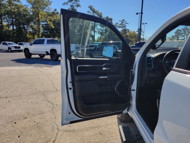 Used 2023 RAM 1500 Laramie image 12