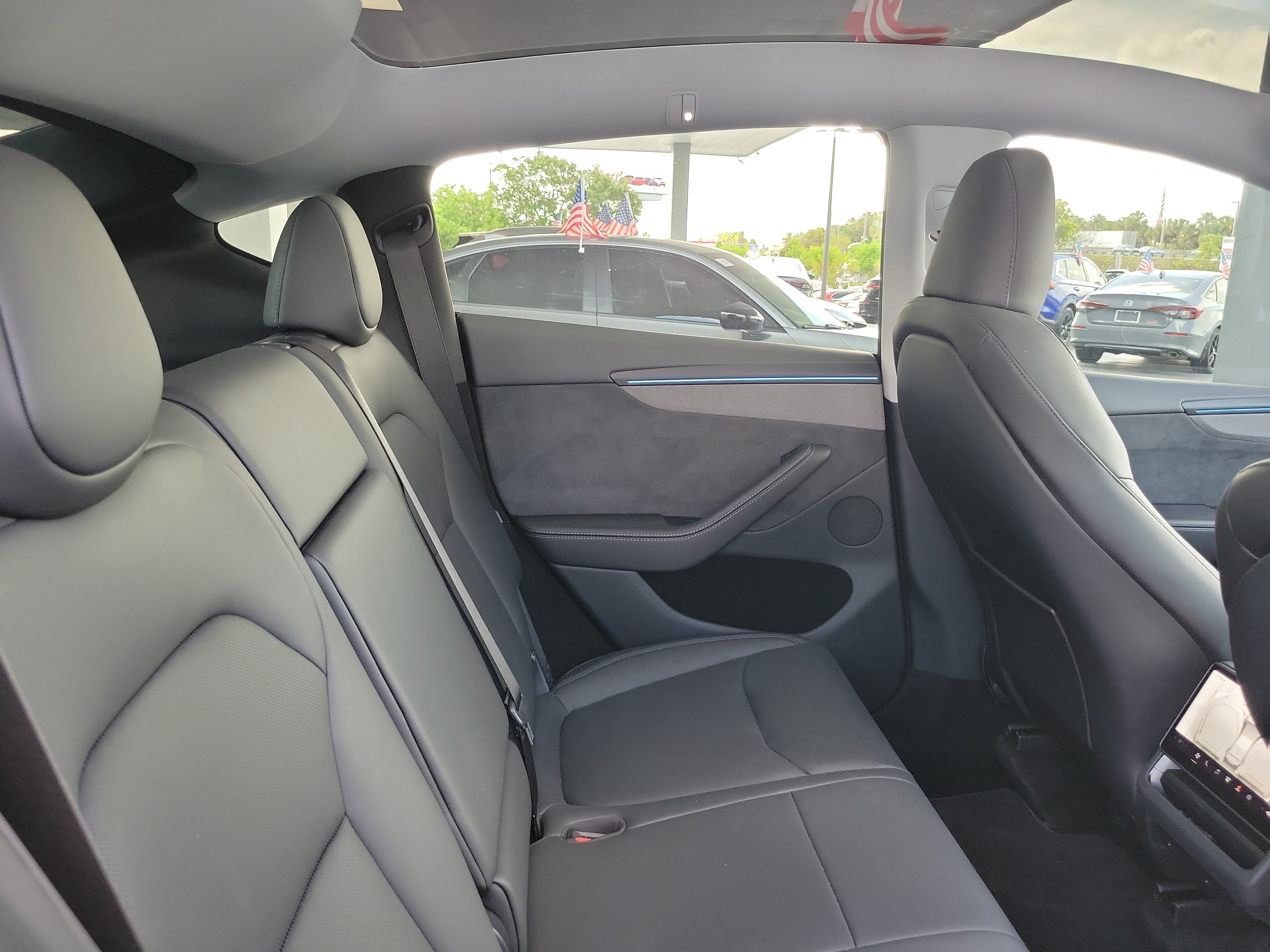 Used 2026 Tesla Model Y AWD image 14
