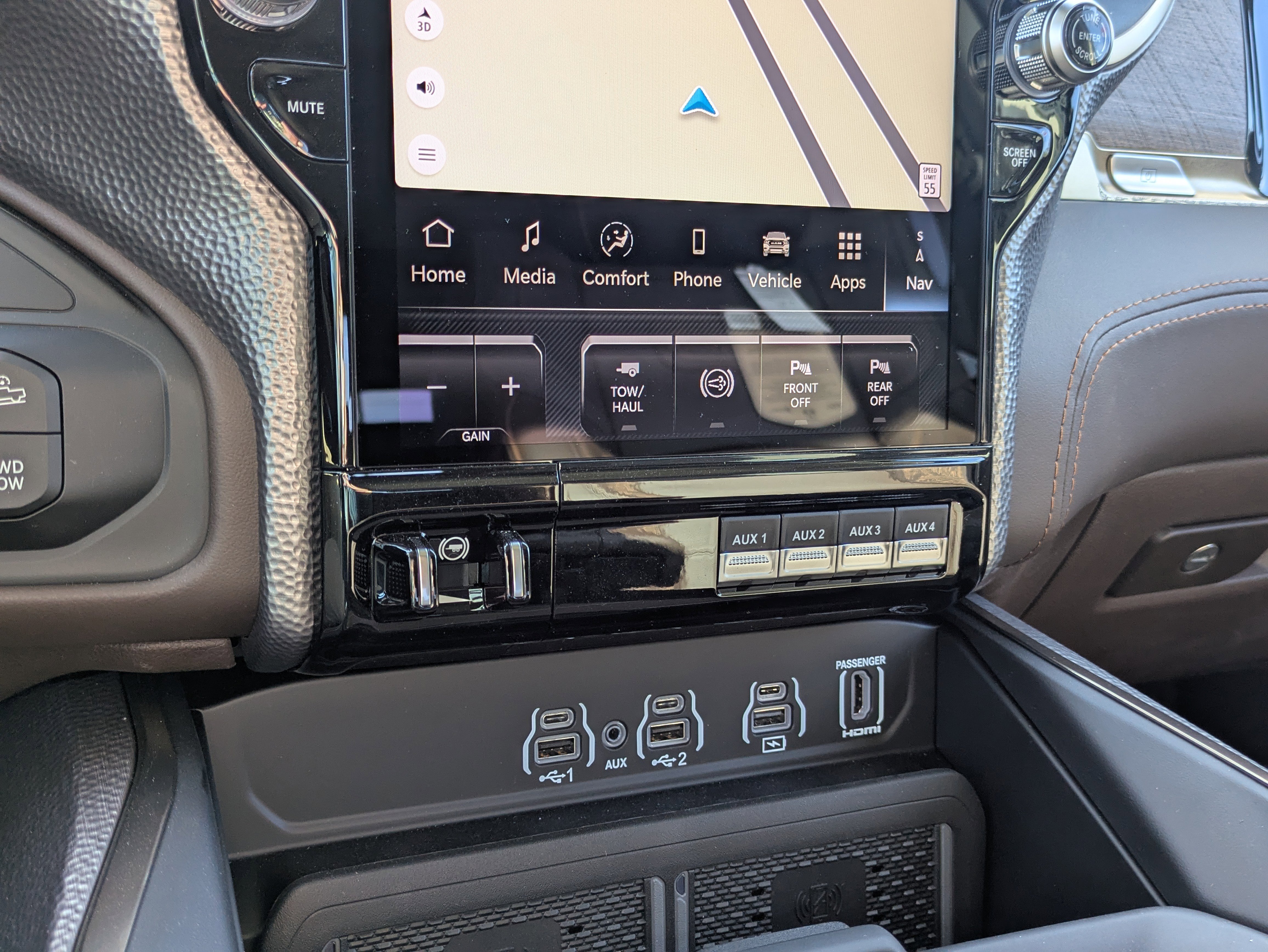 New 2026 RAM 2500 Limited image 16