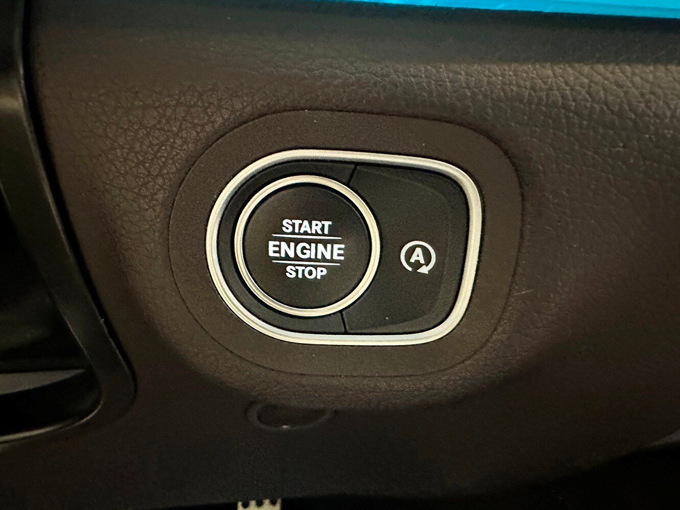 Used 2023 Mercedes-Benz GLS 450 4MATIC image 21