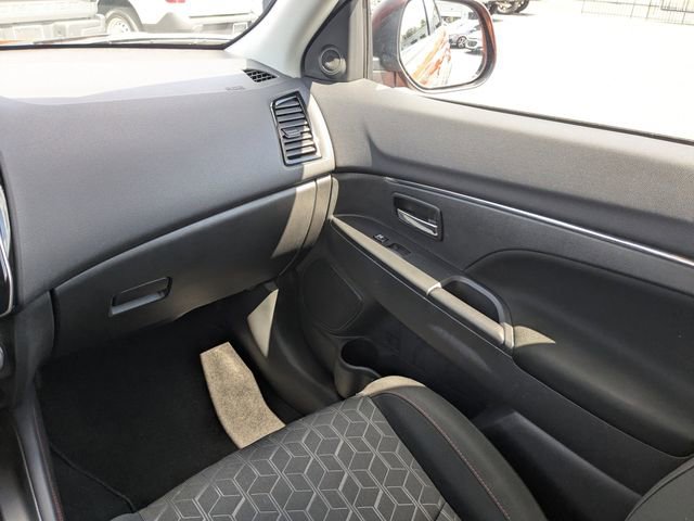 Used 2024 Mitsubishi Outlander Sport LE image 16