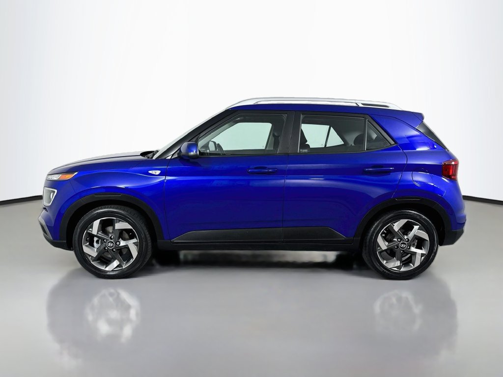 Used 2024 Hyundai Venue SEL FWD image 10