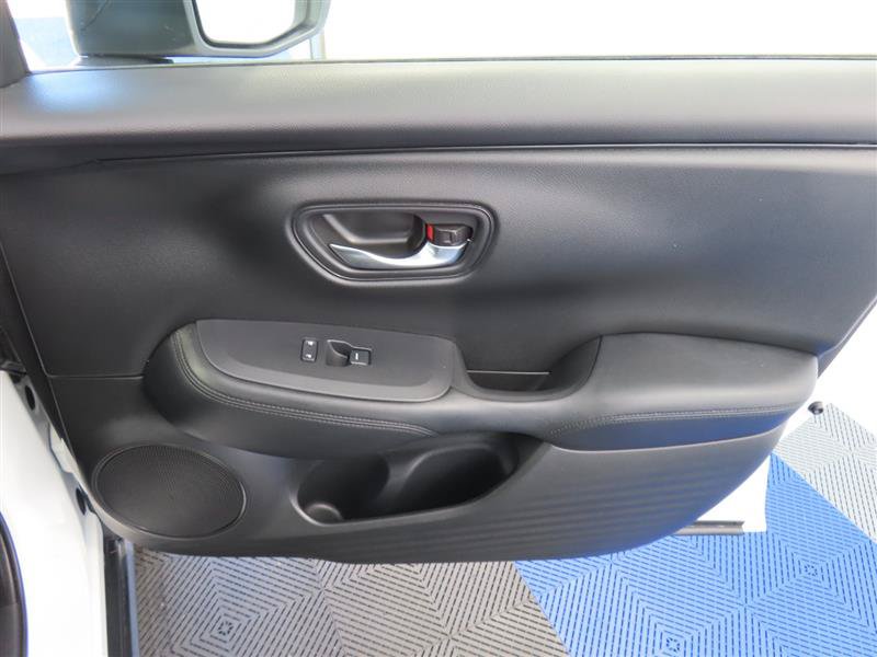 Used 2023 Honda HR-V LX image 31