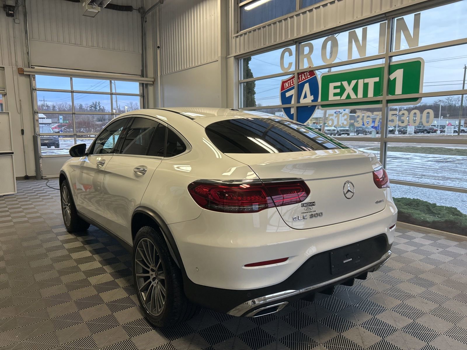 Used 2021 Mercedes-Benz GLC 300 4MATIC Coupe image 4