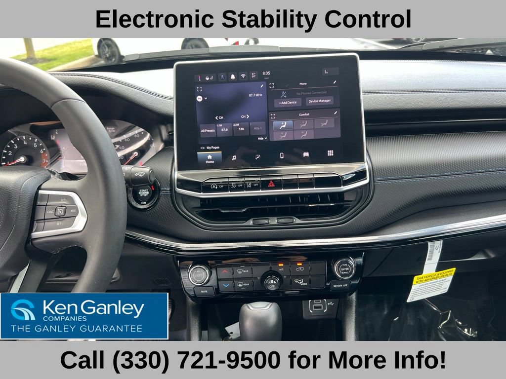 Used 2026 Jeep Compass Latitude AWD/4WD image 31