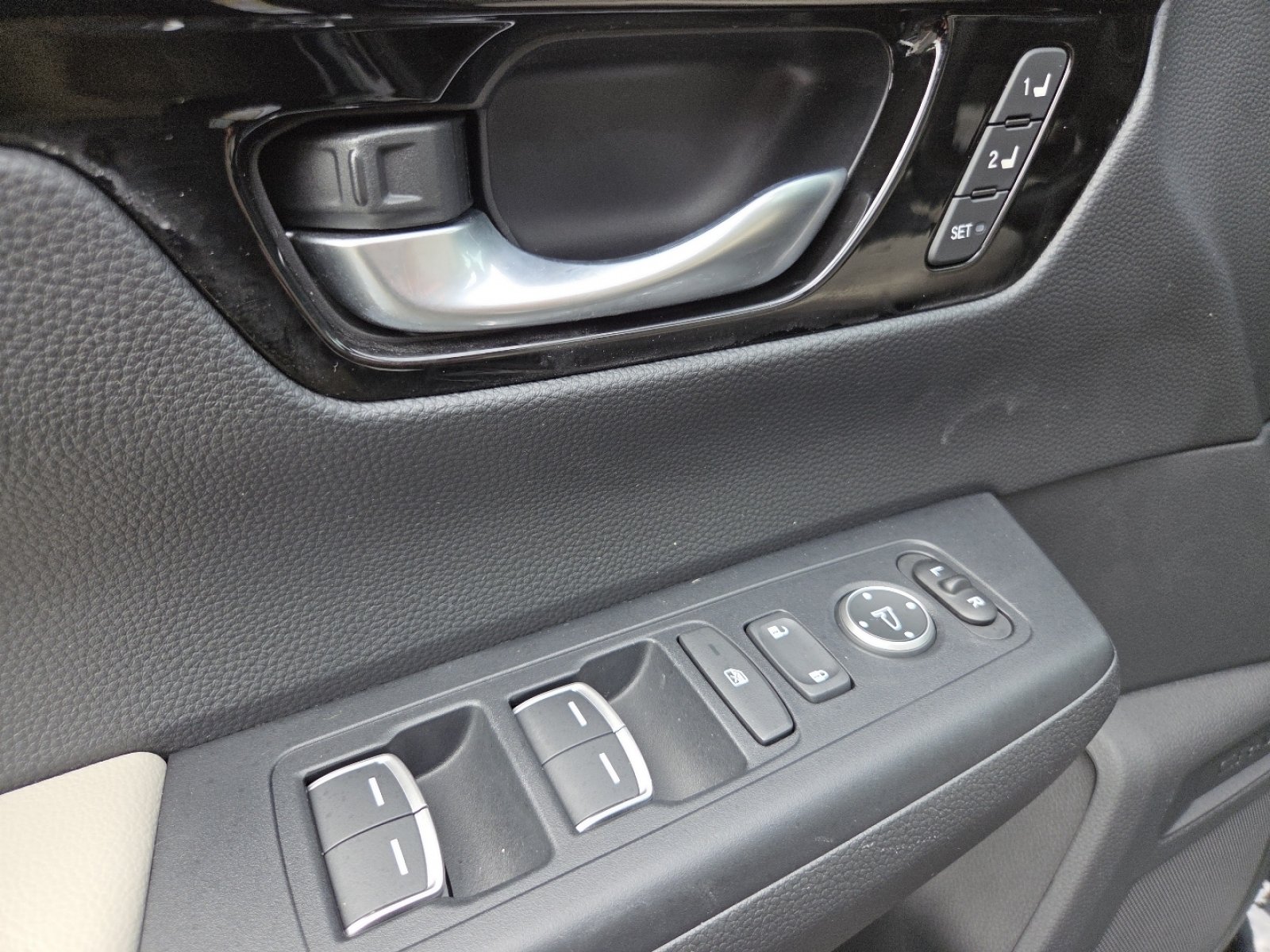 Certified 2024 Honda CR-V EX-L image 29
