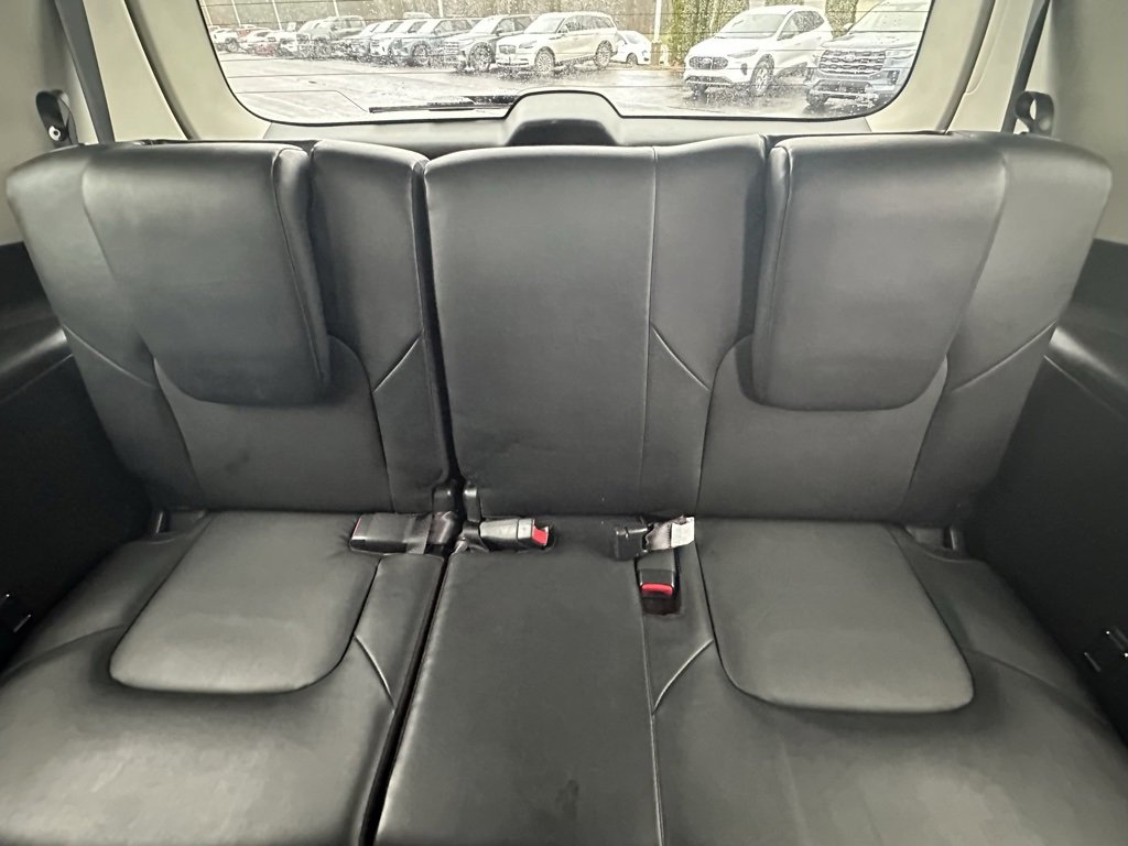 Used 2024 Nissan Armada SV image 14