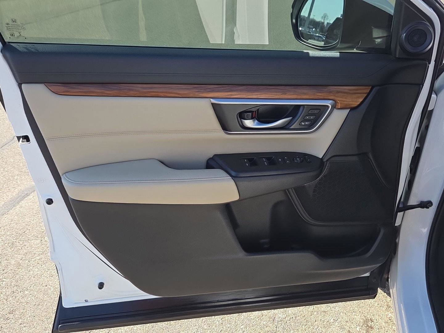 Used 2022 Honda CR-V EX-L image 16