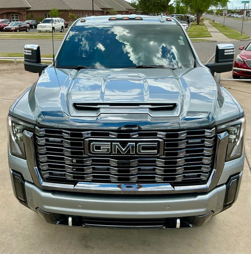 Used 2024 GMC Sierra 2500 Denali Ultimate w/ Max Trailering Package AWD/4WD image 11
