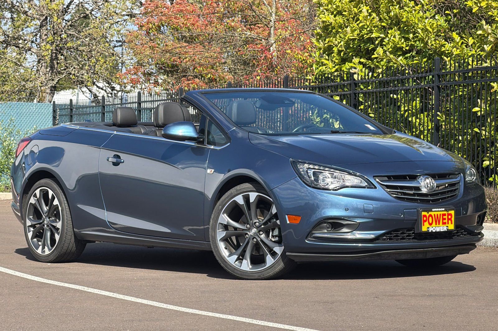 Used 2016 Buick Cascada Premium image 2