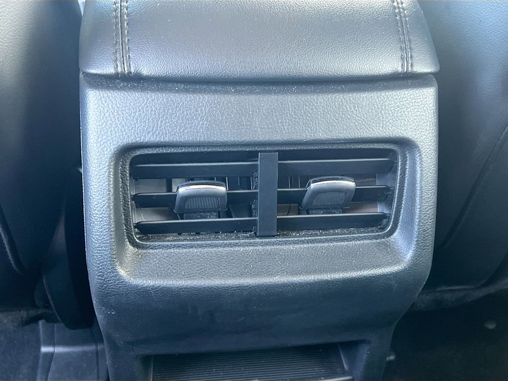 Used 2024 Ford Edge SEL image 30