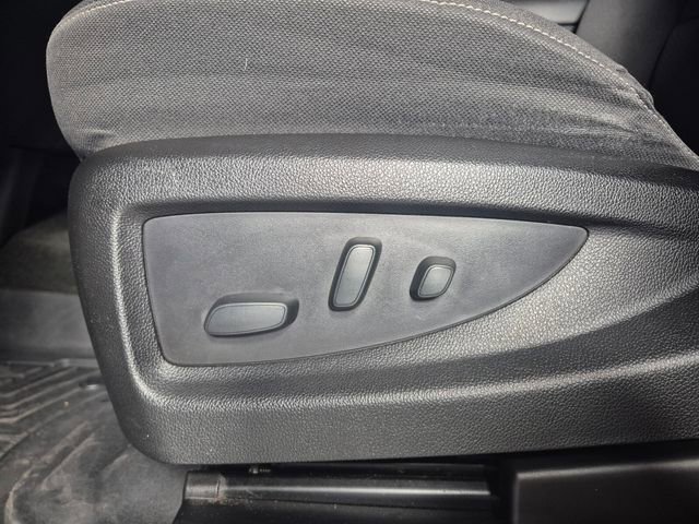 Used 2018 Chevrolet Silverado 1500 LT w/ All Star Edition image 15