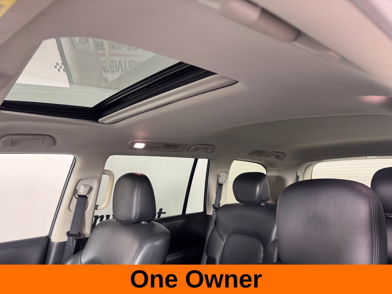 Used 2024 Nissan Armada SL w/ Captain's Chairs Package AWD/4WD image 3