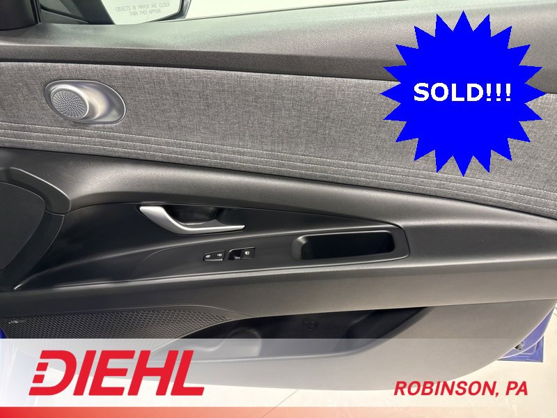 Used 2021 Hyundai Elantra Limited image 13