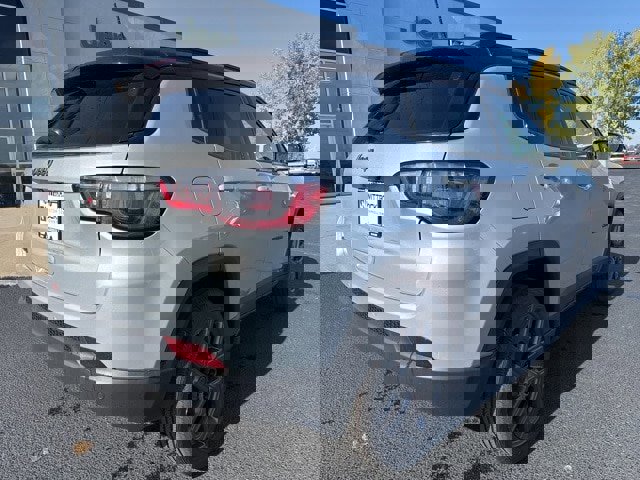 New 2026 Jeep Compass Limited image 8