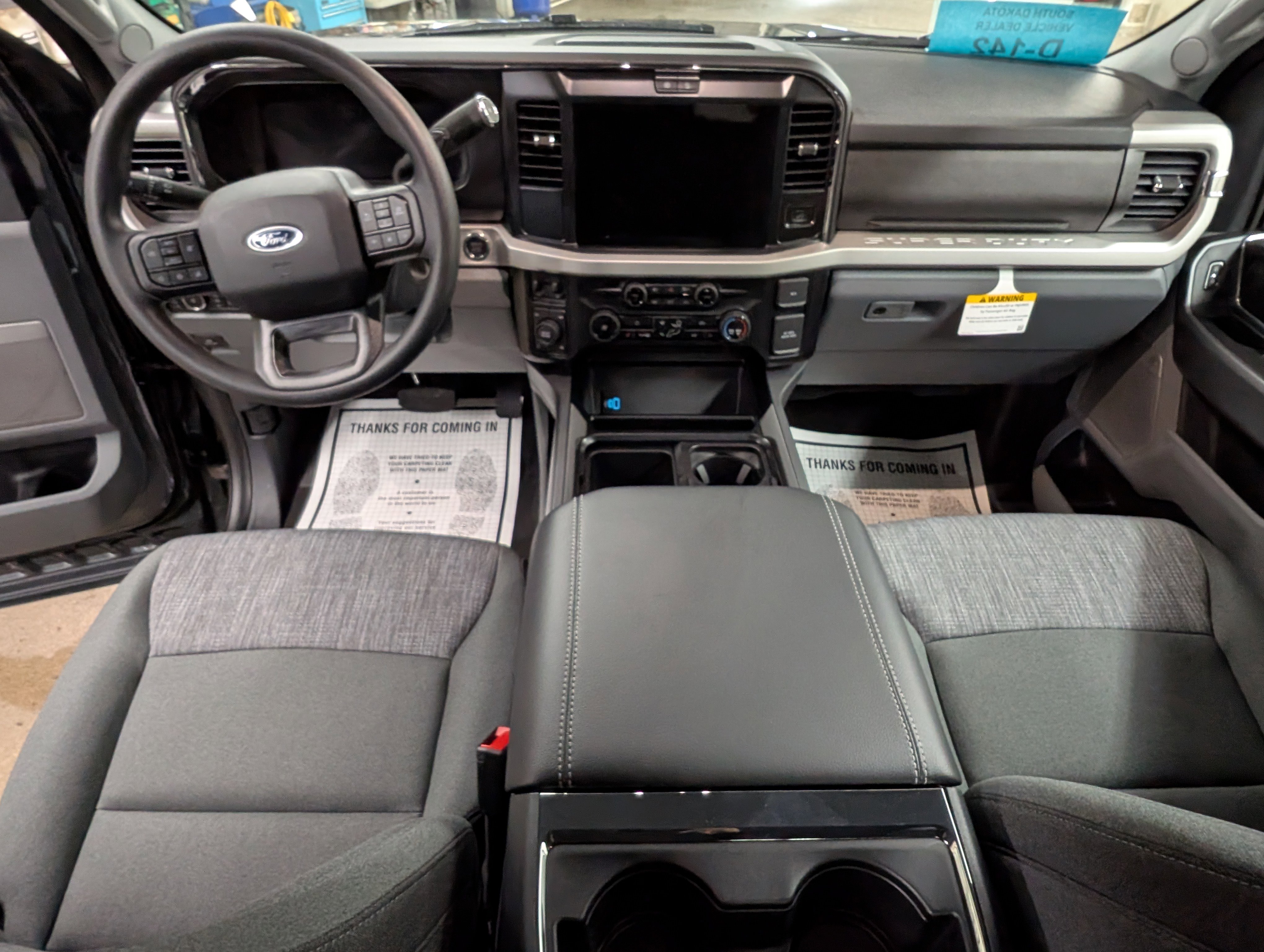 New 2026 Ford F250 4x4 Crew Cab Super Duty image 9