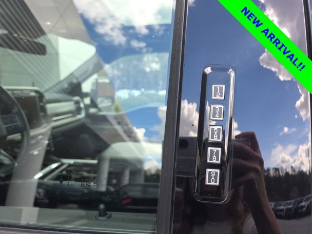 Used 2023 Ford F350 Lariat w/ Lariat Ultimate Package image 8