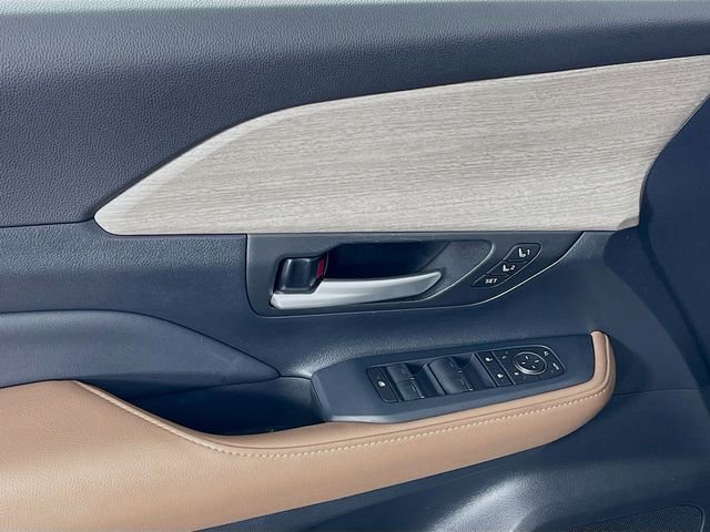 Used 2024 Toyota Grand Highlander Platinum image 18