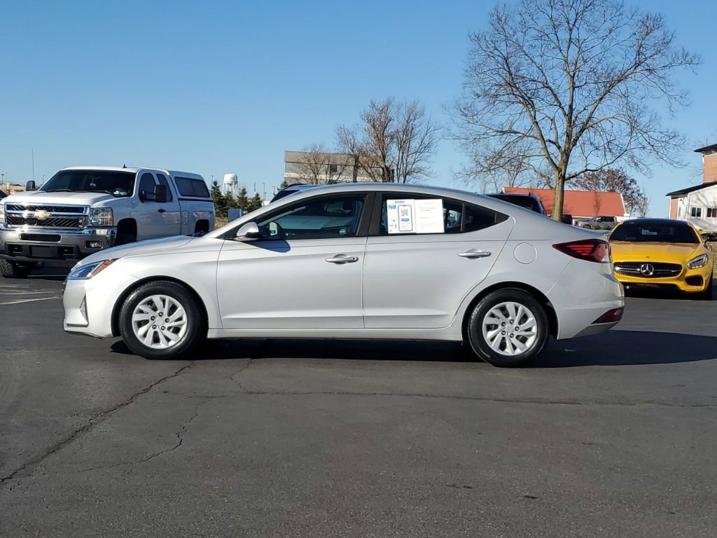 Used 2019 Hyundai Elantra SE w/ Cargo Package image 4
