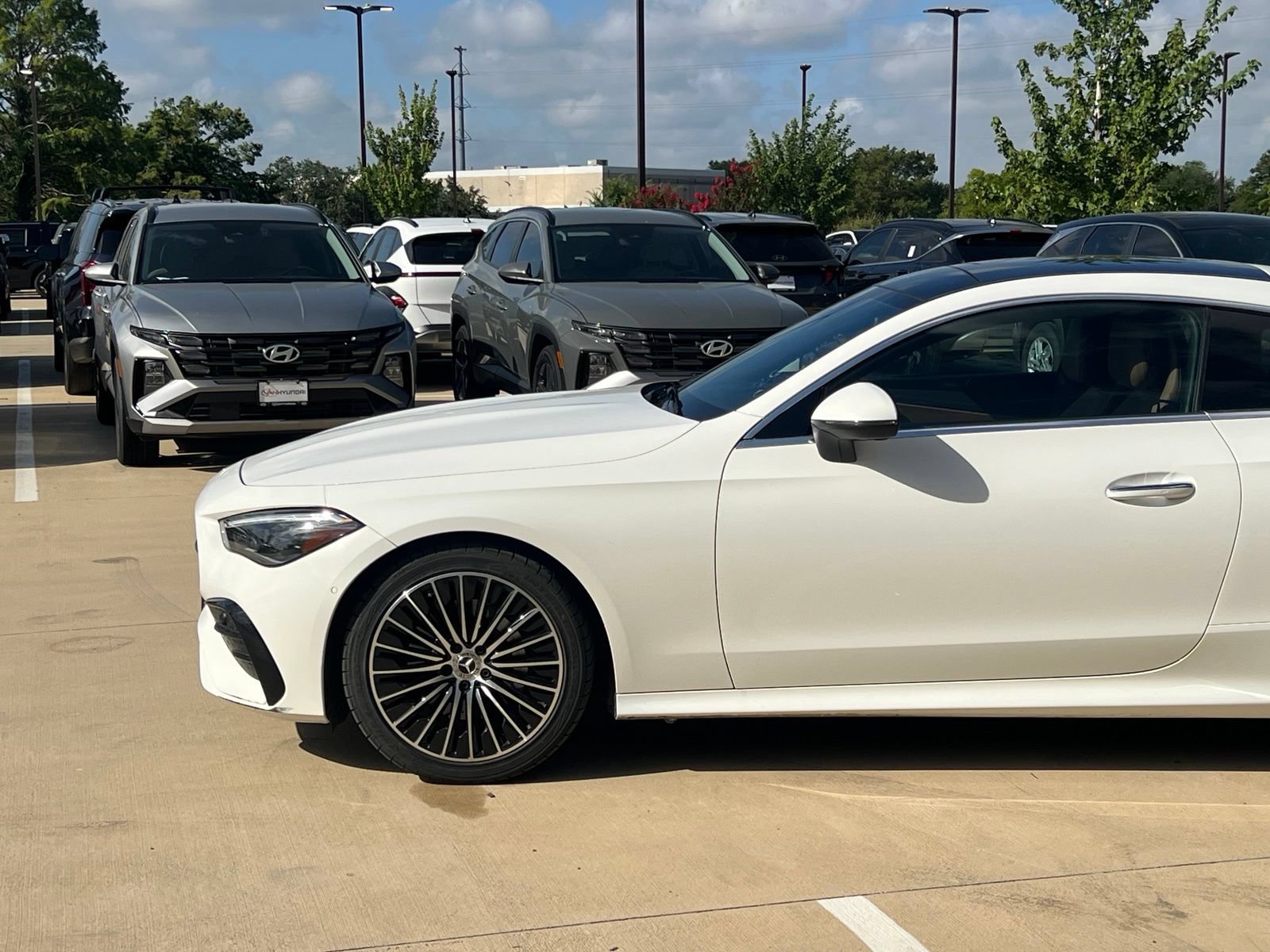 Used 2025 Mercedes-Benz CLE 300 4MATIC Coupe w/ AMG Line image 7