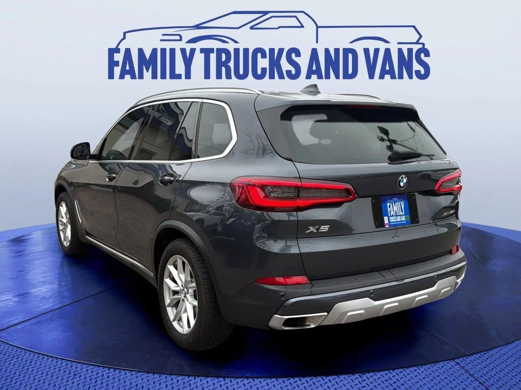 Used 2019 BMW X5 xDrive40i w/ Premium Package 2 AWD/4WD image 3