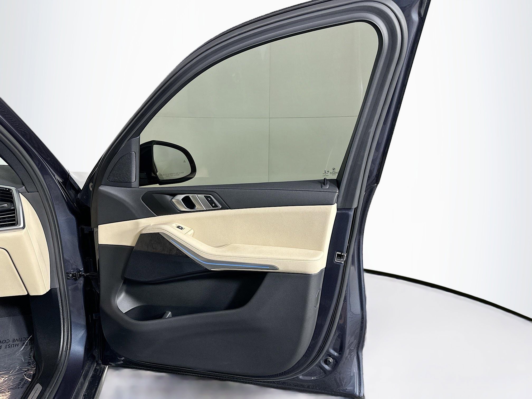 Used 2022 BMW X5 xDrive45e w/ Premium Package AWD/4WD image 34