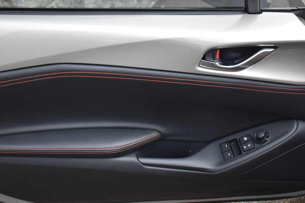 Used 2023 MAZDA MX-5 Miata Grand Touring image 19