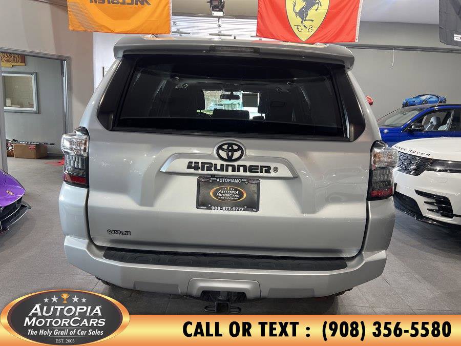 Used 2014 Toyota 4Runner SR5 AWD/4WD image 5
