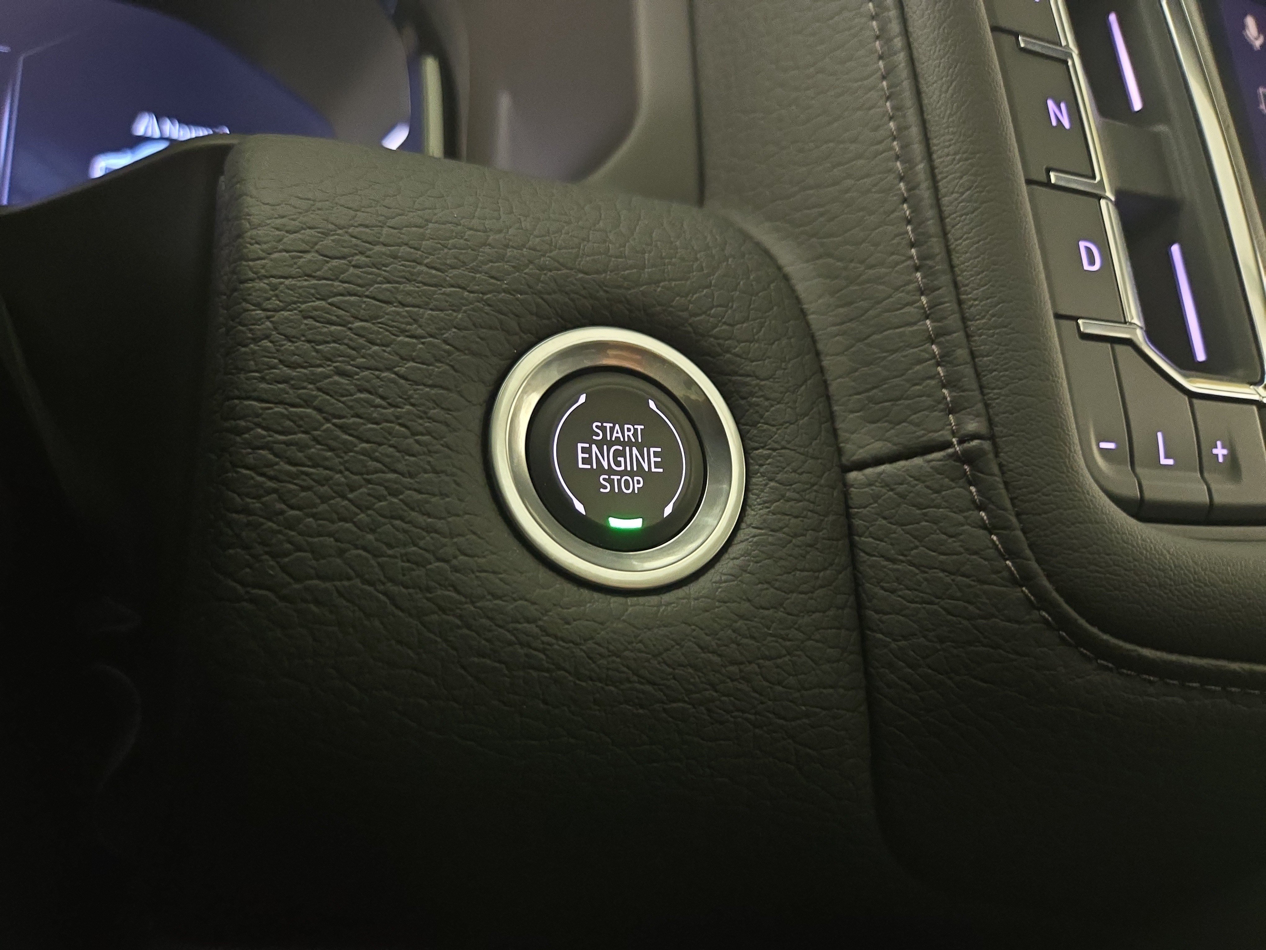 Certified 2024 GMC Yukon Denali w/ Advanced Technology Package AWD/4WD image 27