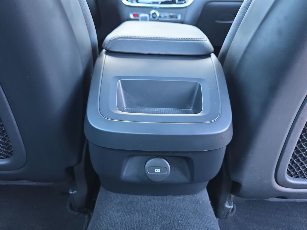 Used 2024 Volvo S60 B5 Core image 22