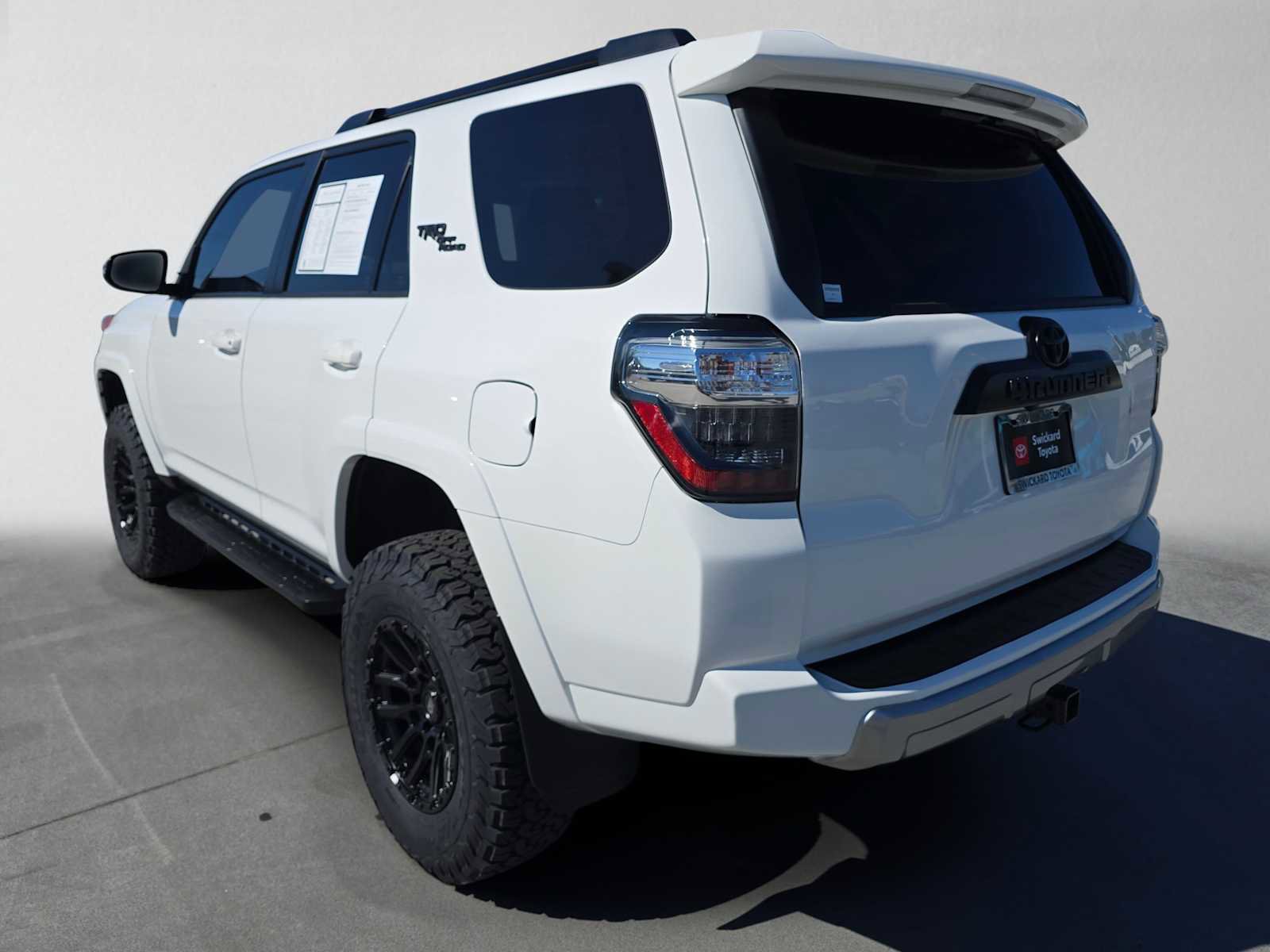 Used 2024 Toyota 4Runner TRD Off-Road Premium w/ Off Road Premium Plus Package AWD/4WD image 5