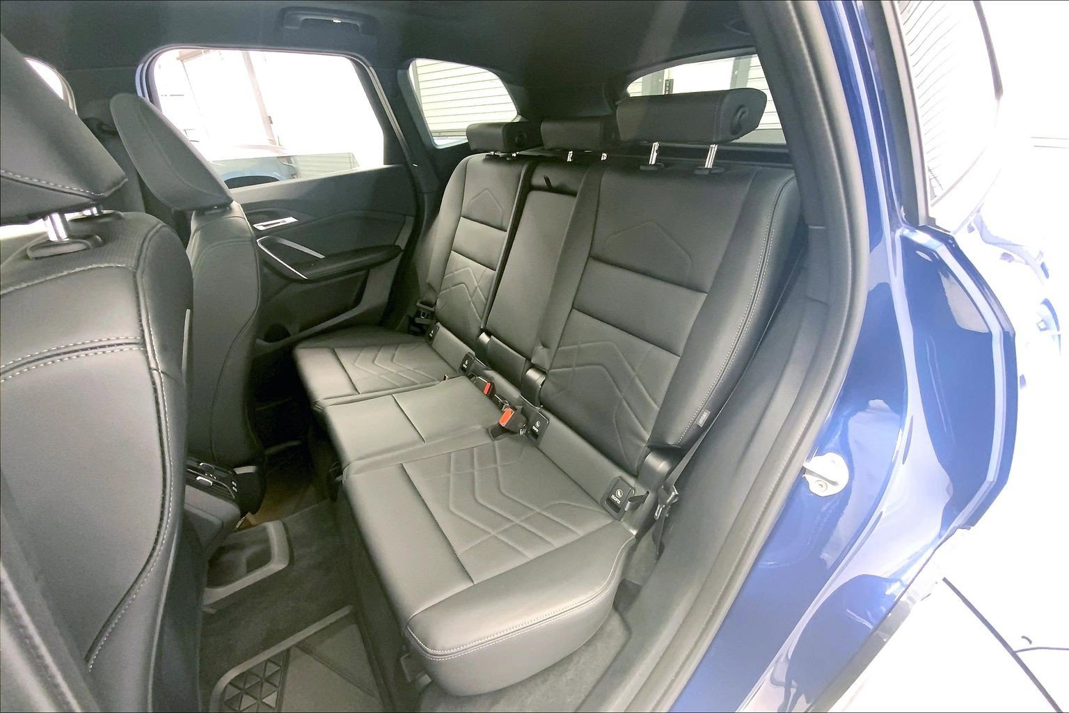 Used 2025 BMW X1 xDrive28i w/ Premium Package image 14