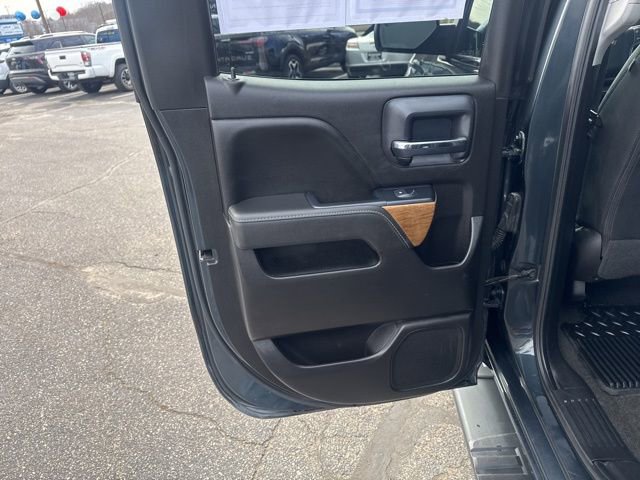 Used 2018 Chevrolet Silverado 1500 LTZ image 21