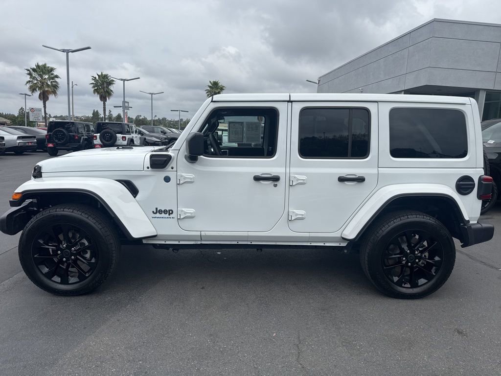 Certified 2025 Jeep Wrangler Unlimited Sahara w/ Safety Group AWD/4WD image 4