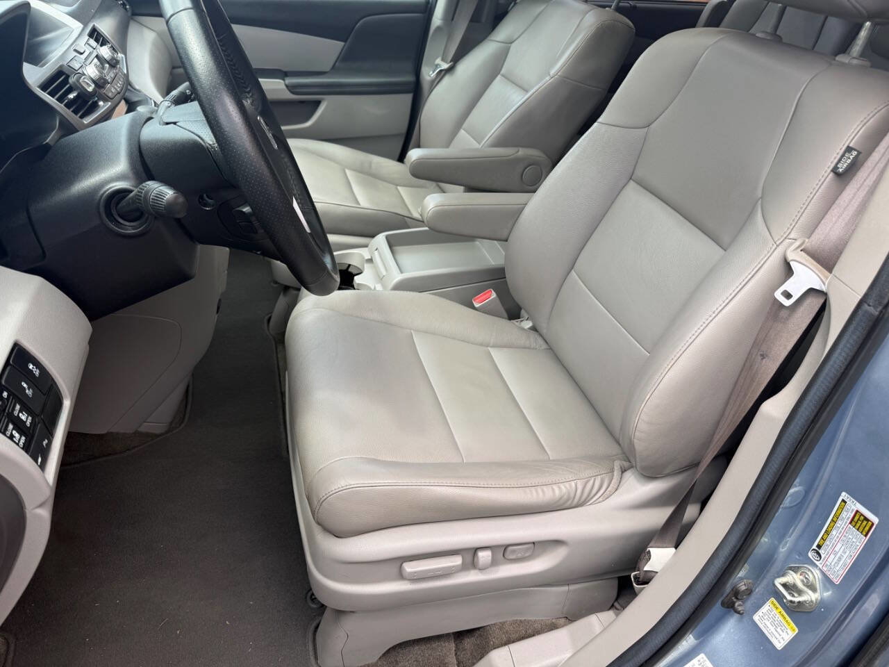 Used 2013 Honda Odyssey Touring Elite image 7