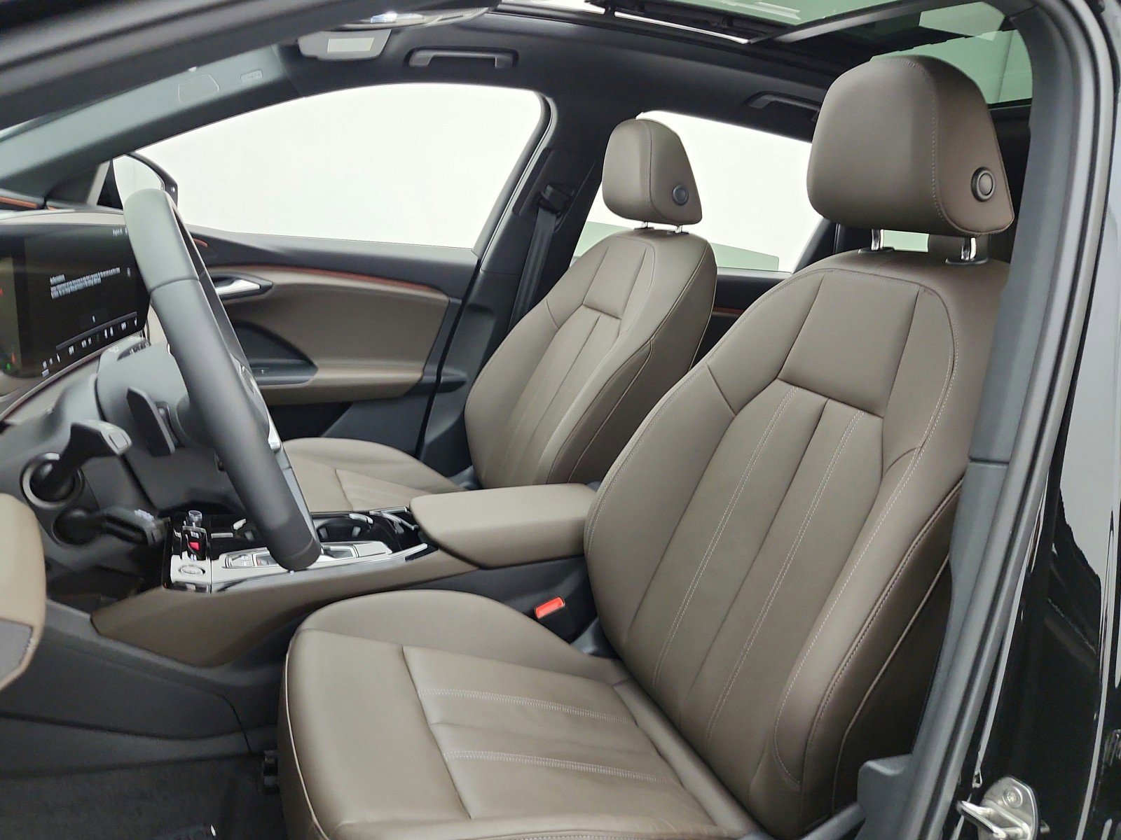 Used 2025 Audi Q6 e-tron Premium Plus w/ Premium Plus image 10