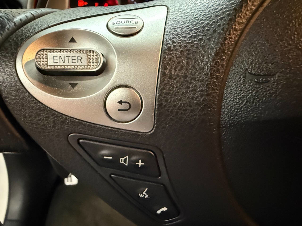 Used 2014 Nissan 370Z Touring w/ Sport Package image 15