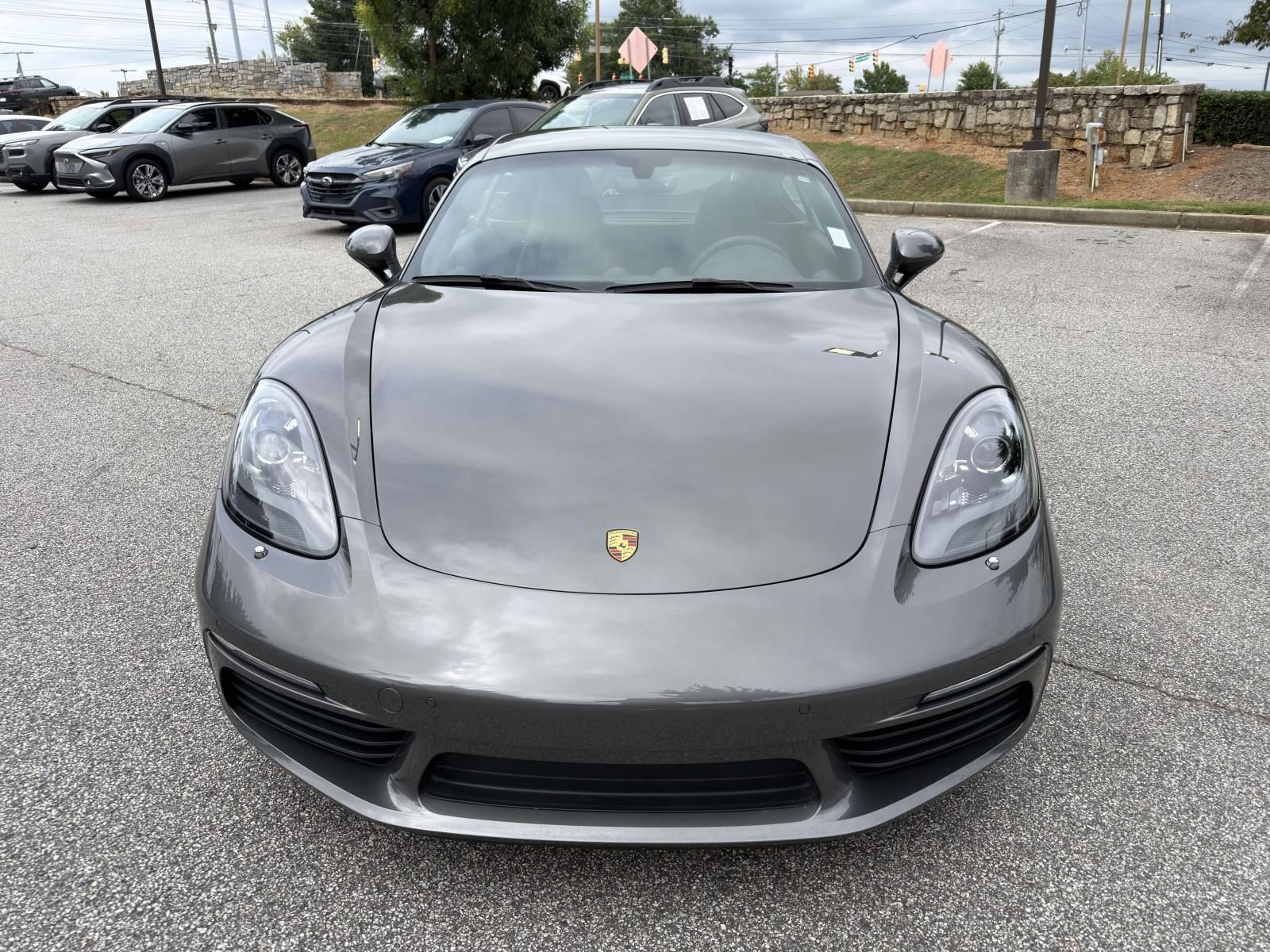 Used 2024 Porsche 718 Cayman RWD image 2