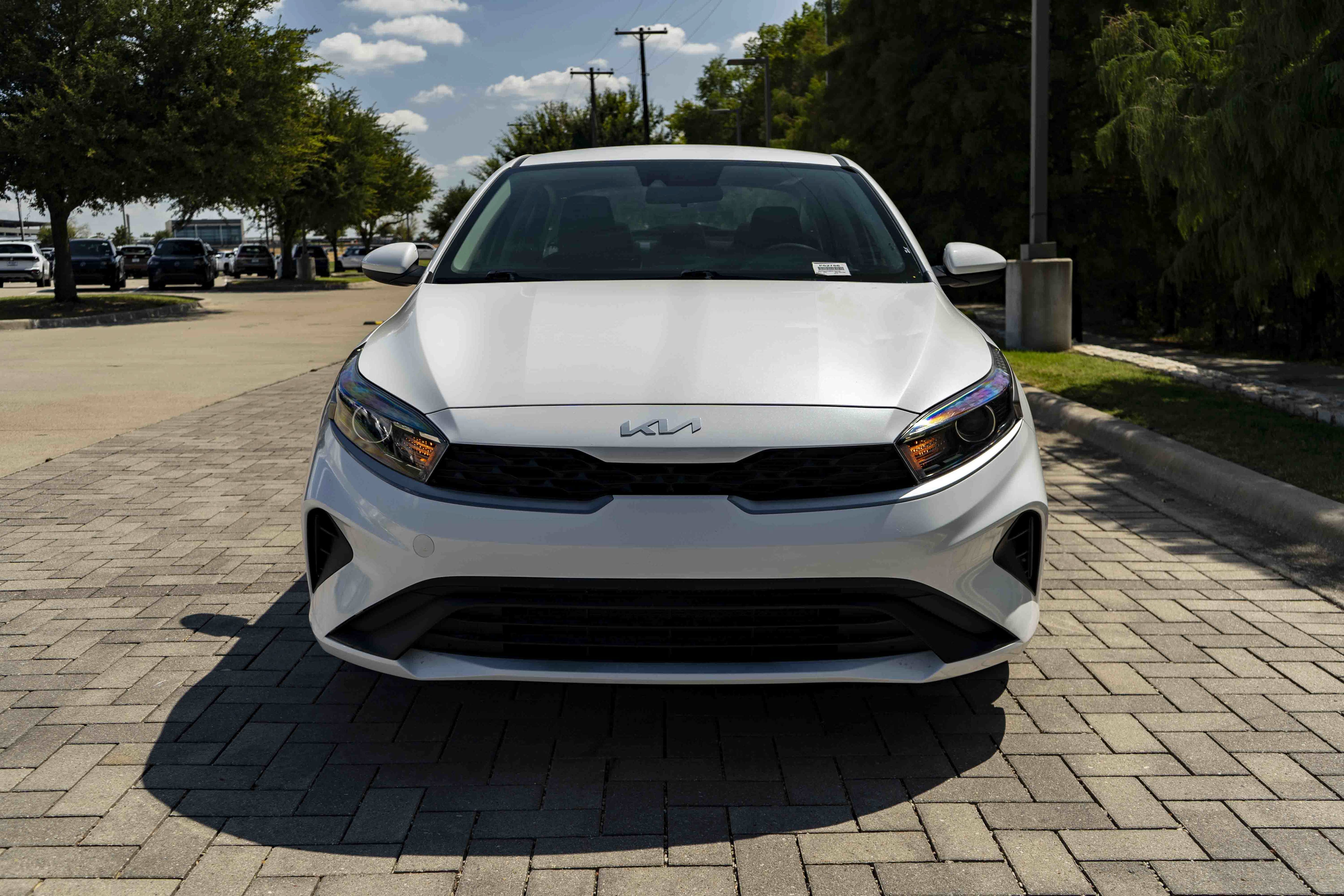 Used 2024 Kia Forte LXS FWD image 3