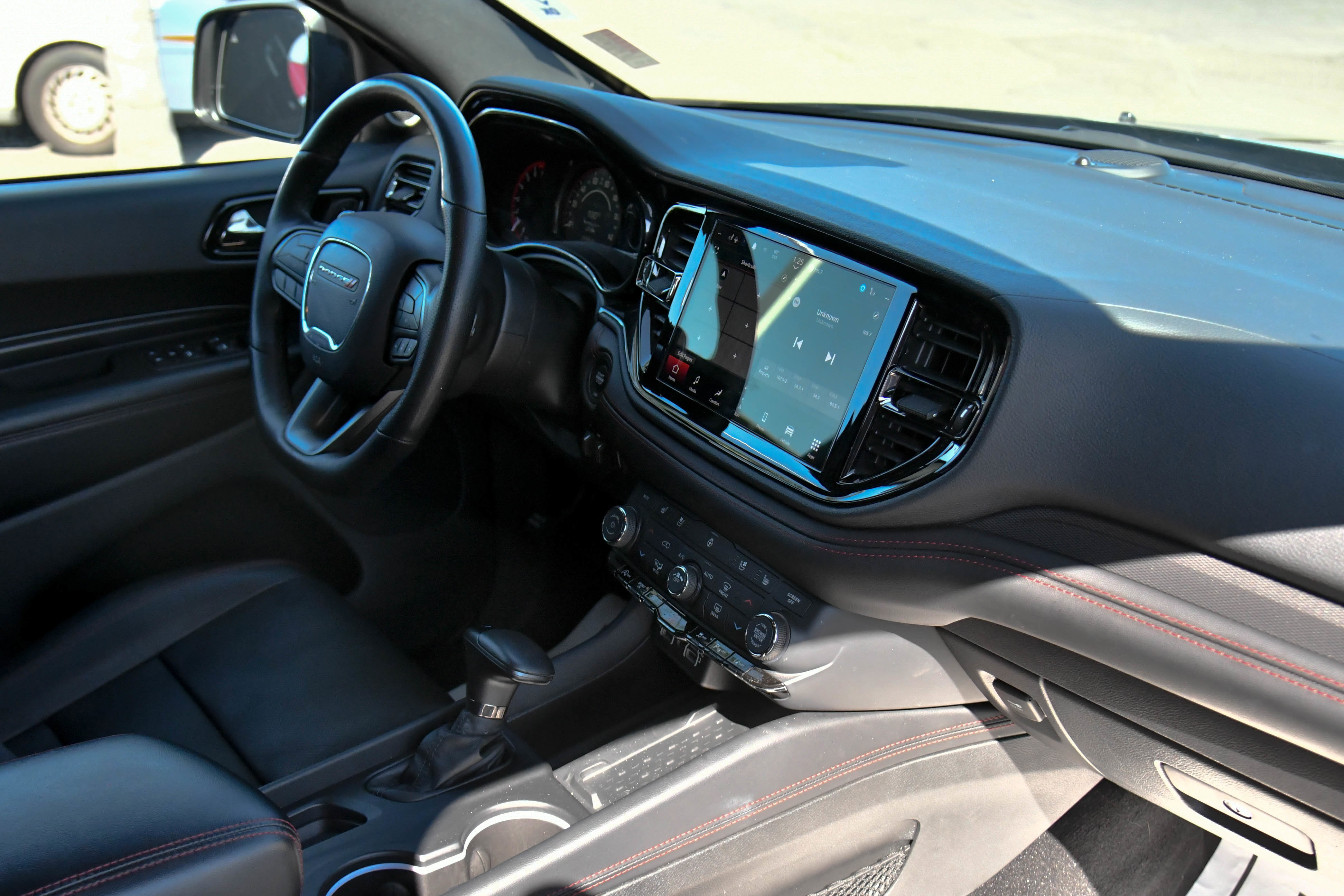 Used 2025 Dodge Durango GT image 49