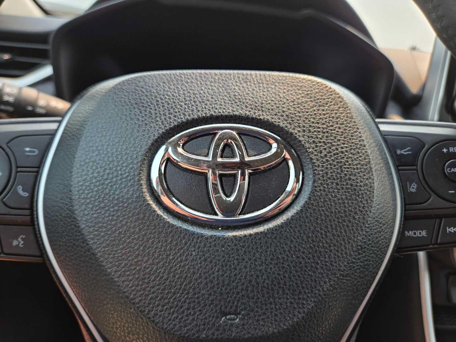Used 2023 Toyota RAV4 Adventure AWD/4WD image 25
